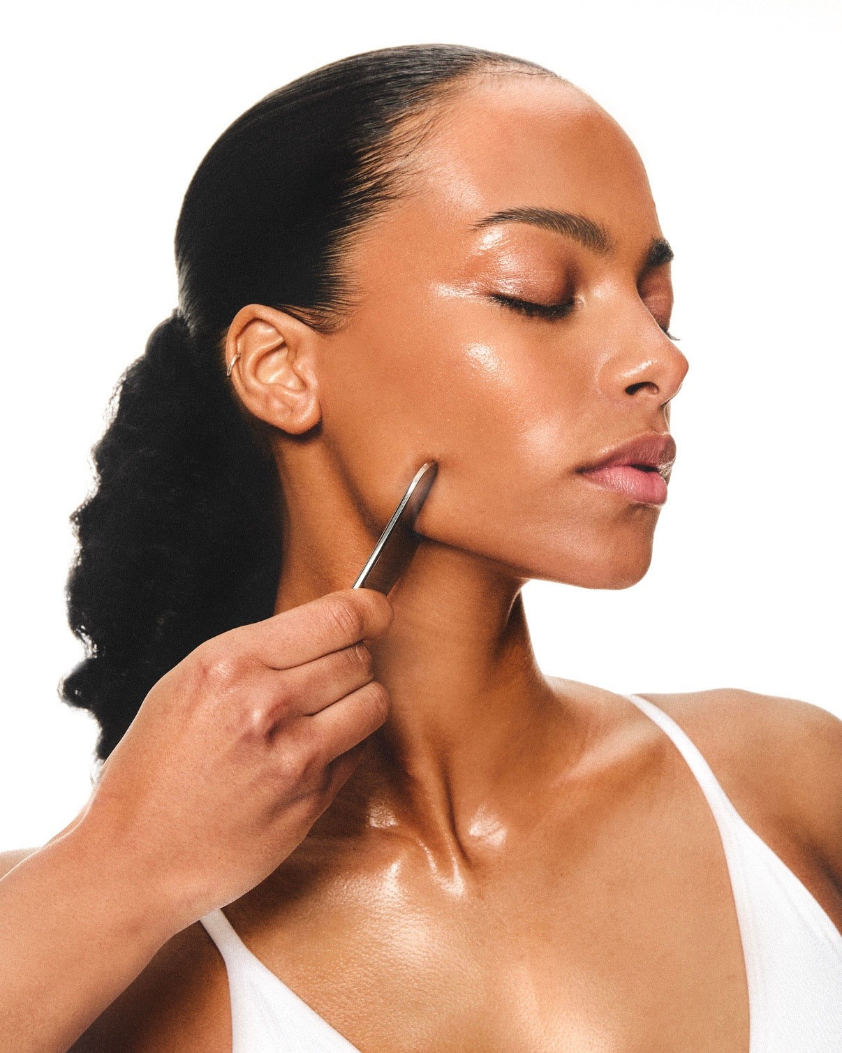 THE STAINLESS STEEL GUA SHA